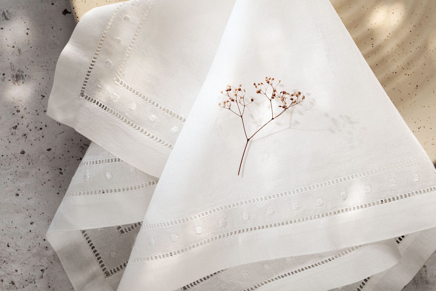 Table setting for winter with white napkins