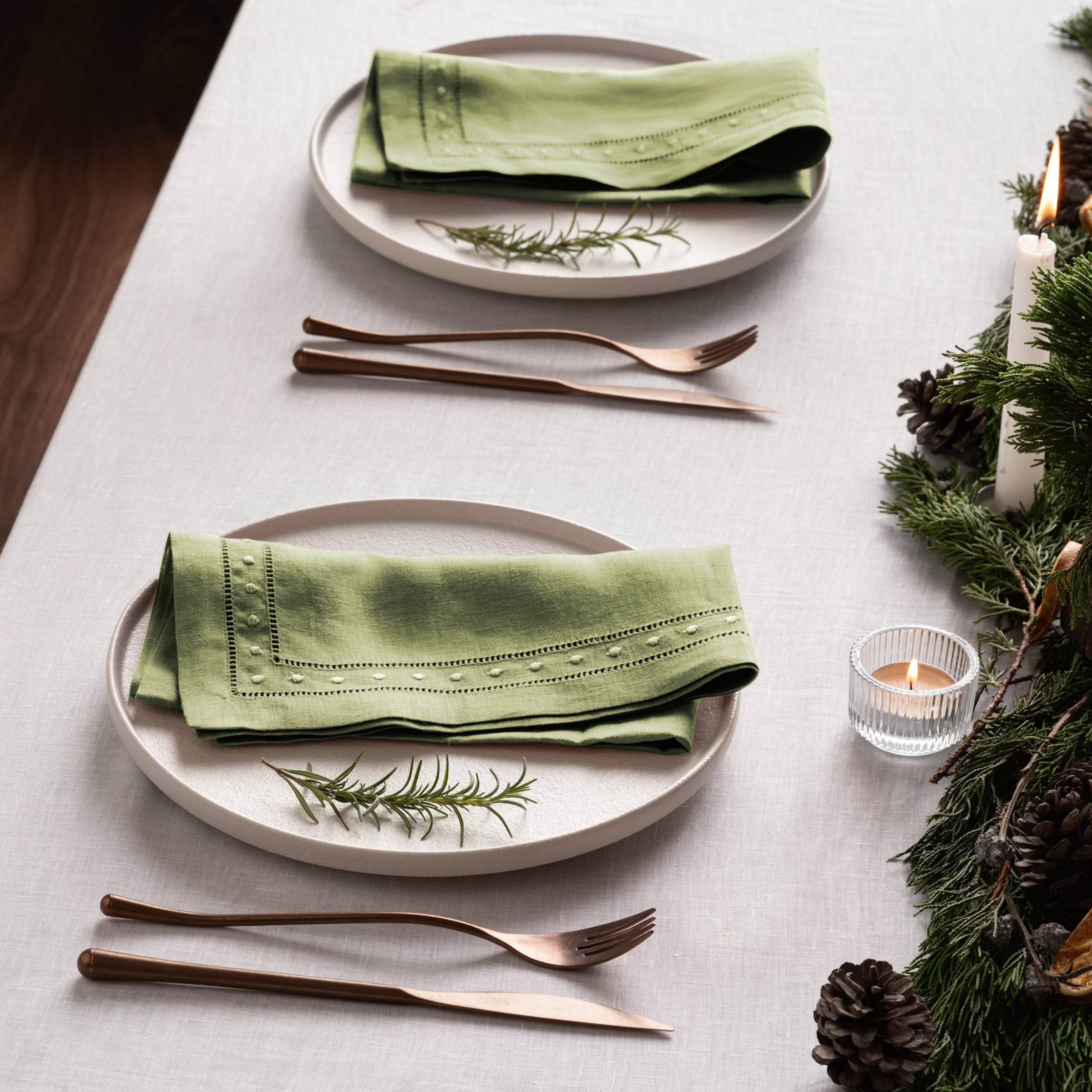 Swiss Dot Linen Napkins, Set of 4, 18 x 18 inch - Multiple Colors