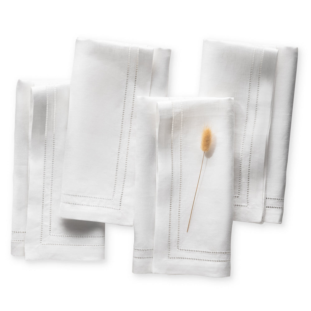 Napkins set of 4 in White Linen